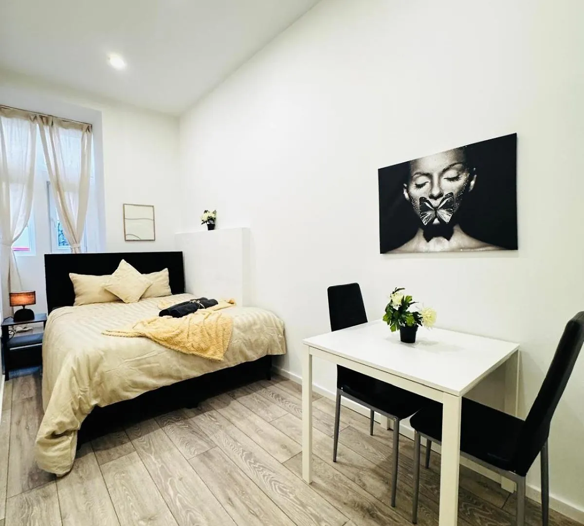 Elegant & Central 5Br Shared Apt In Vienna Apartment