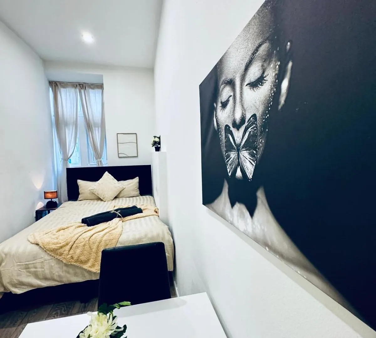 Elegant & Central 5Br Shared Apt In Vienna