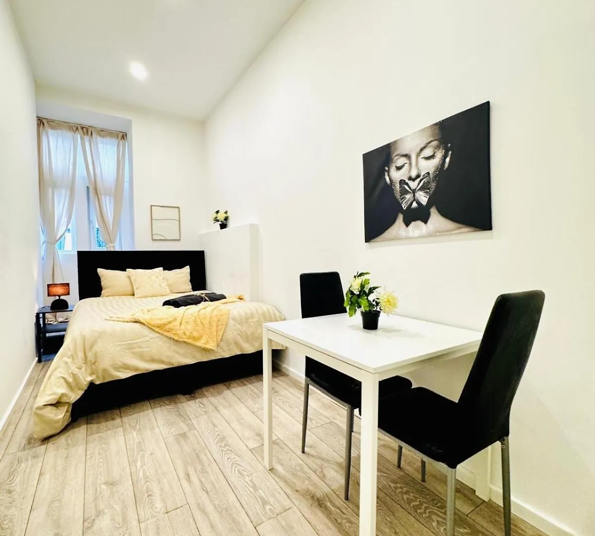 Elegant & Central 5Br Shared Apt In Vienna
