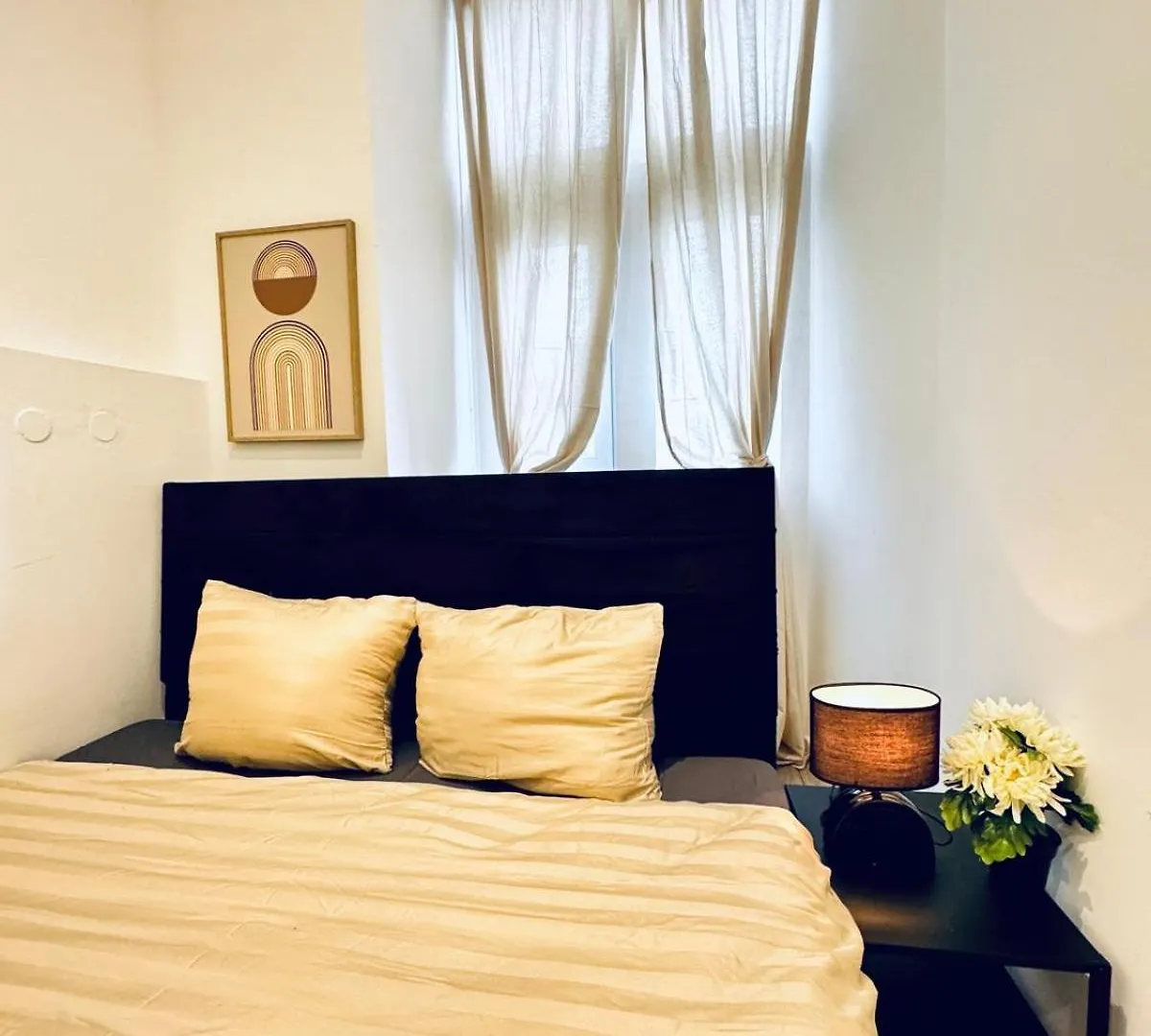 Elegant & Central 5Br Shared Apt In Vienna Apartment